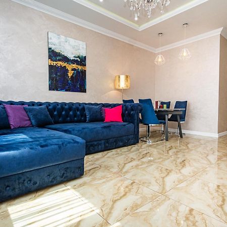 Appartamento Luxury For Business & Pleasure Royal 3 Kiev Esterno foto