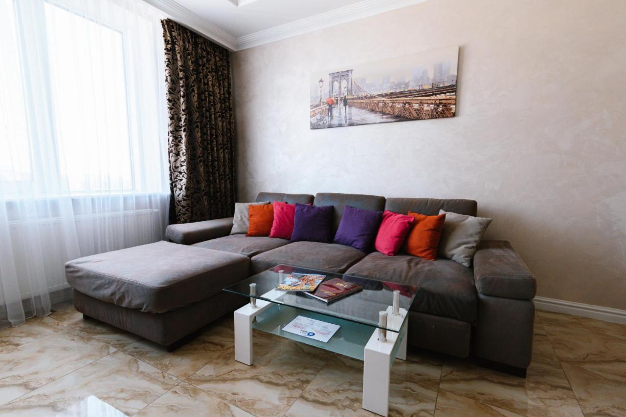 Appartamento Luxury For Business & Pleasure Royal 3 Kiev Esterno foto