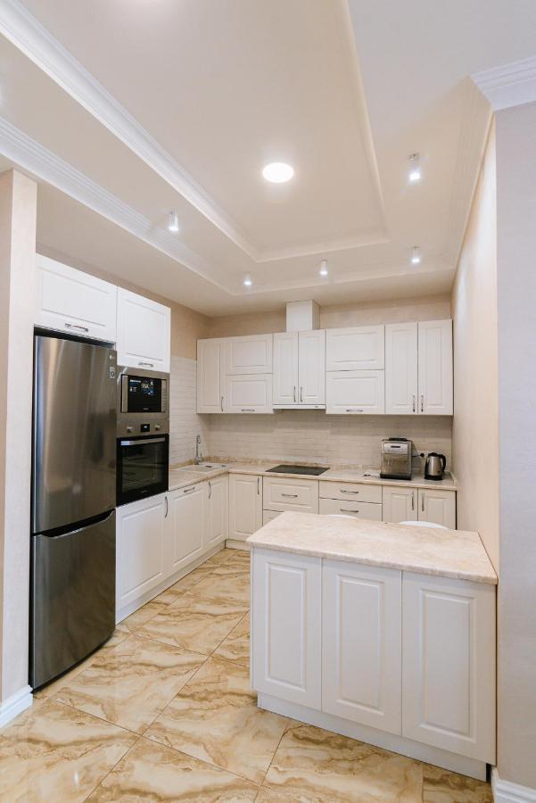 Appartamento Luxury For Business & Pleasure Royal 3 Kiev Esterno foto
