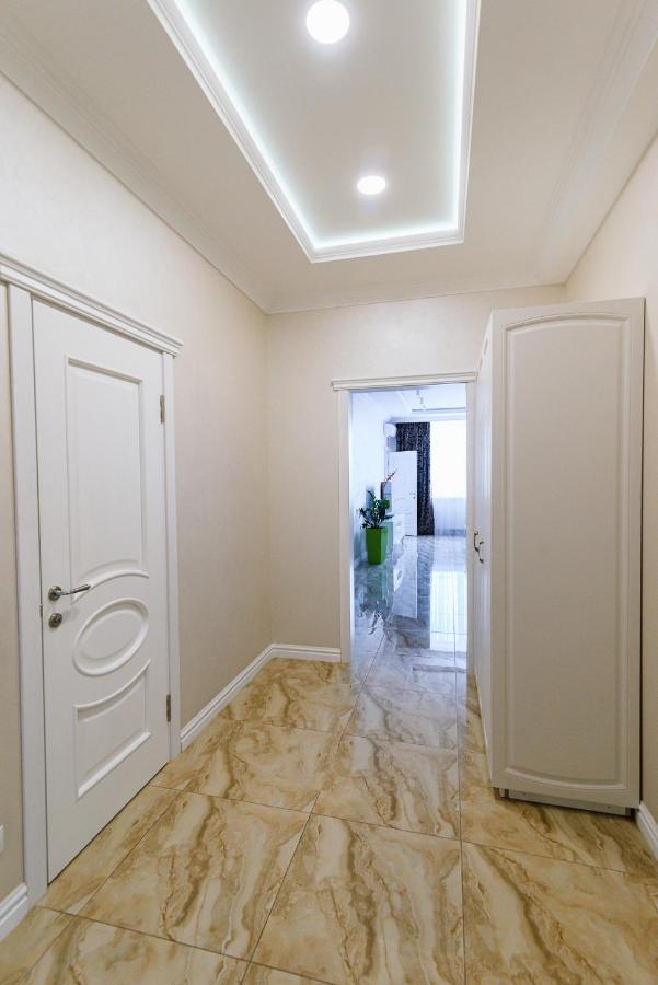 Appartamento Luxury For Business & Pleasure Royal 3 Kiev Esterno foto