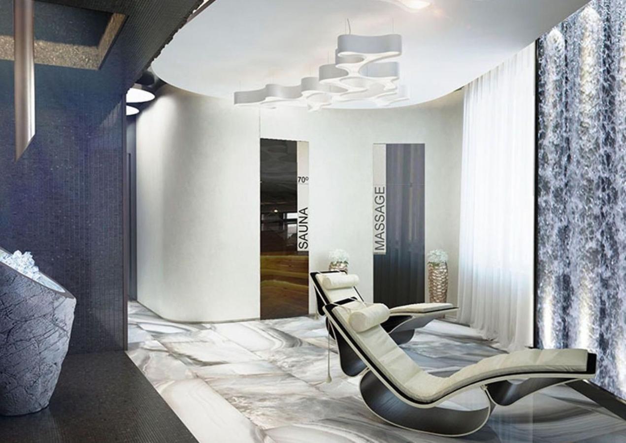 Appartamento Luxury For Business & Pleasure Royal 3 Kiev Esterno foto