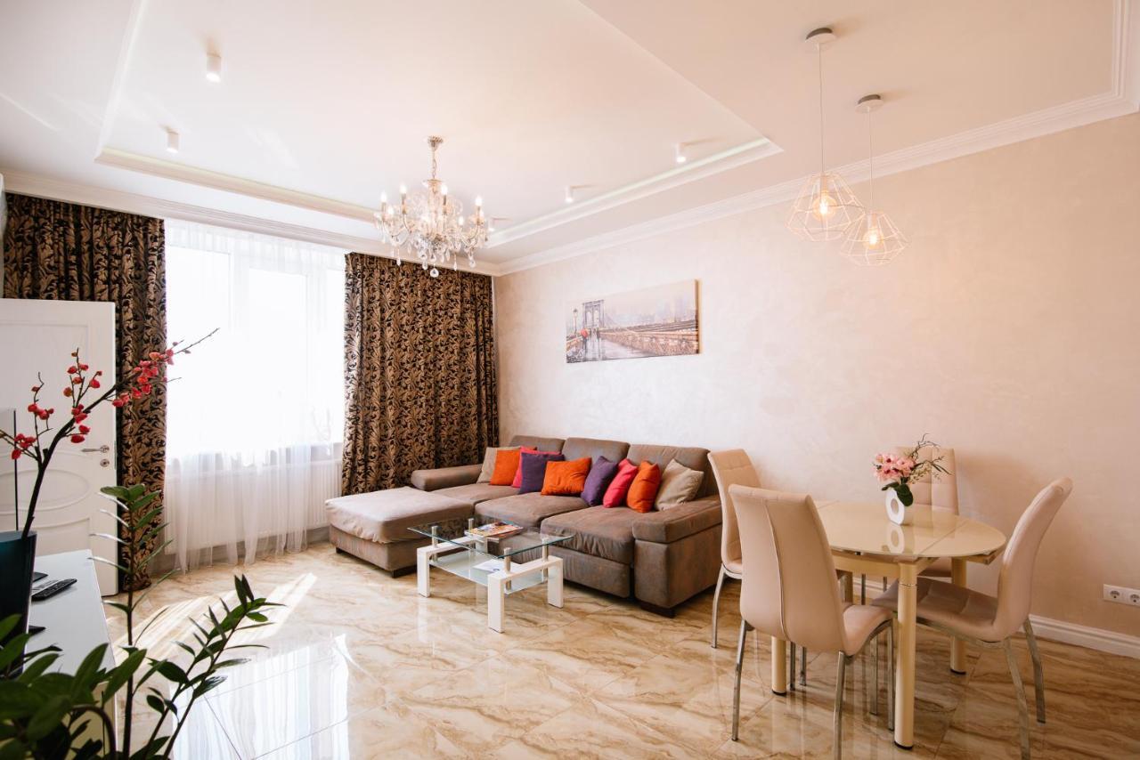 Appartamento Luxury For Business & Pleasure Royal 3 Kiev Esterno foto